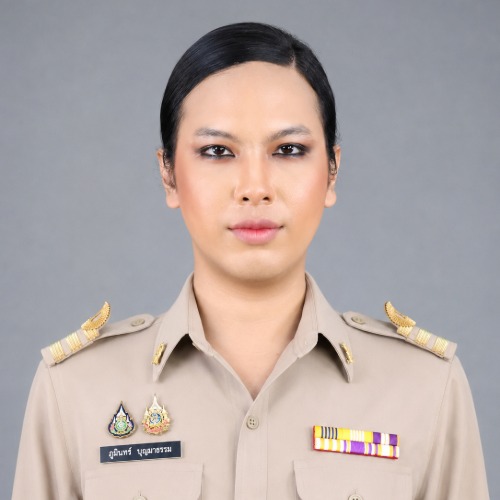 นายภูมินทร์ บุญมาธรรม